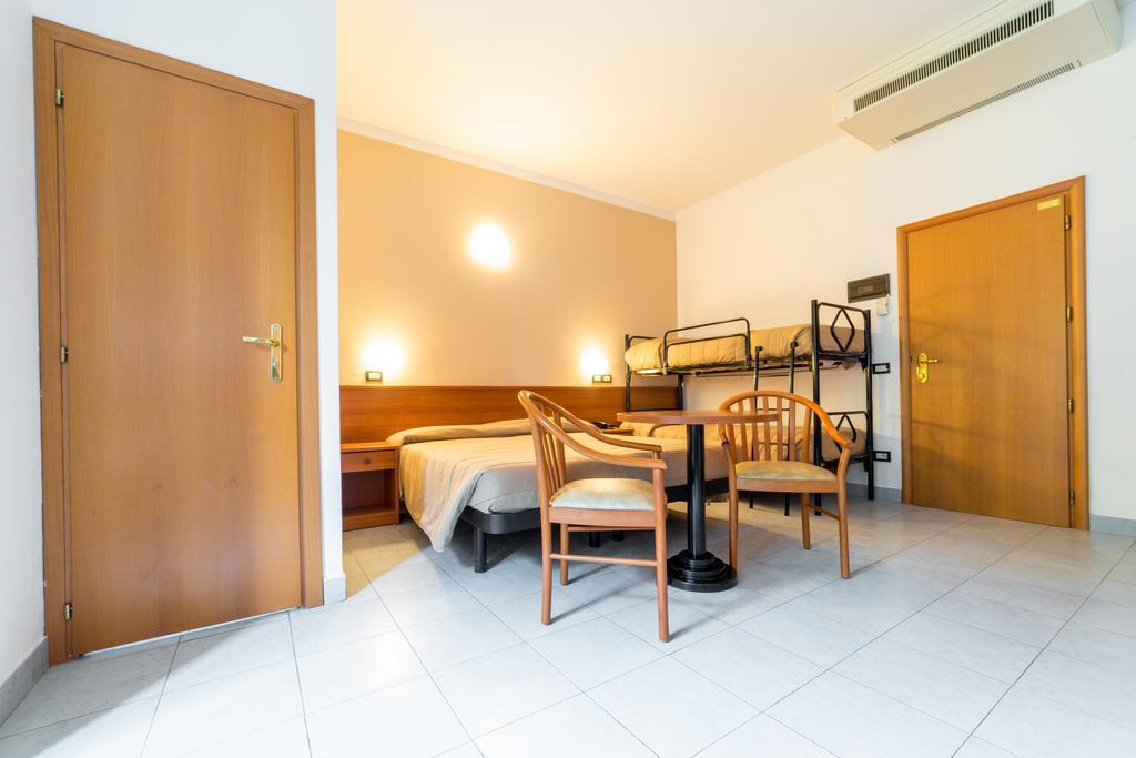 Meridiana Family & Nature Hotel مارينا روميا الغرفة الصورة
