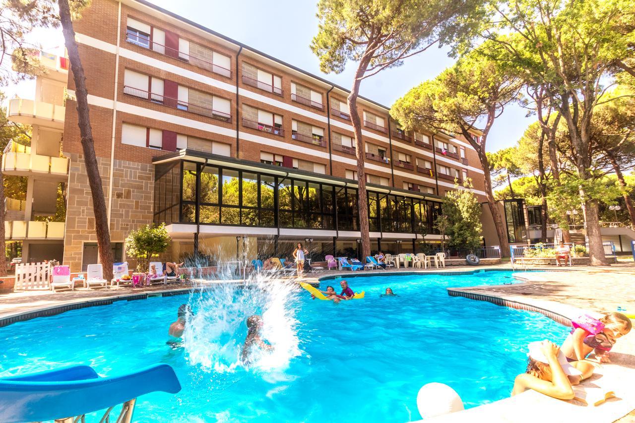 Meridiana Family & Nature Hotel مارينا روميا المظهر الخارجي الصورة